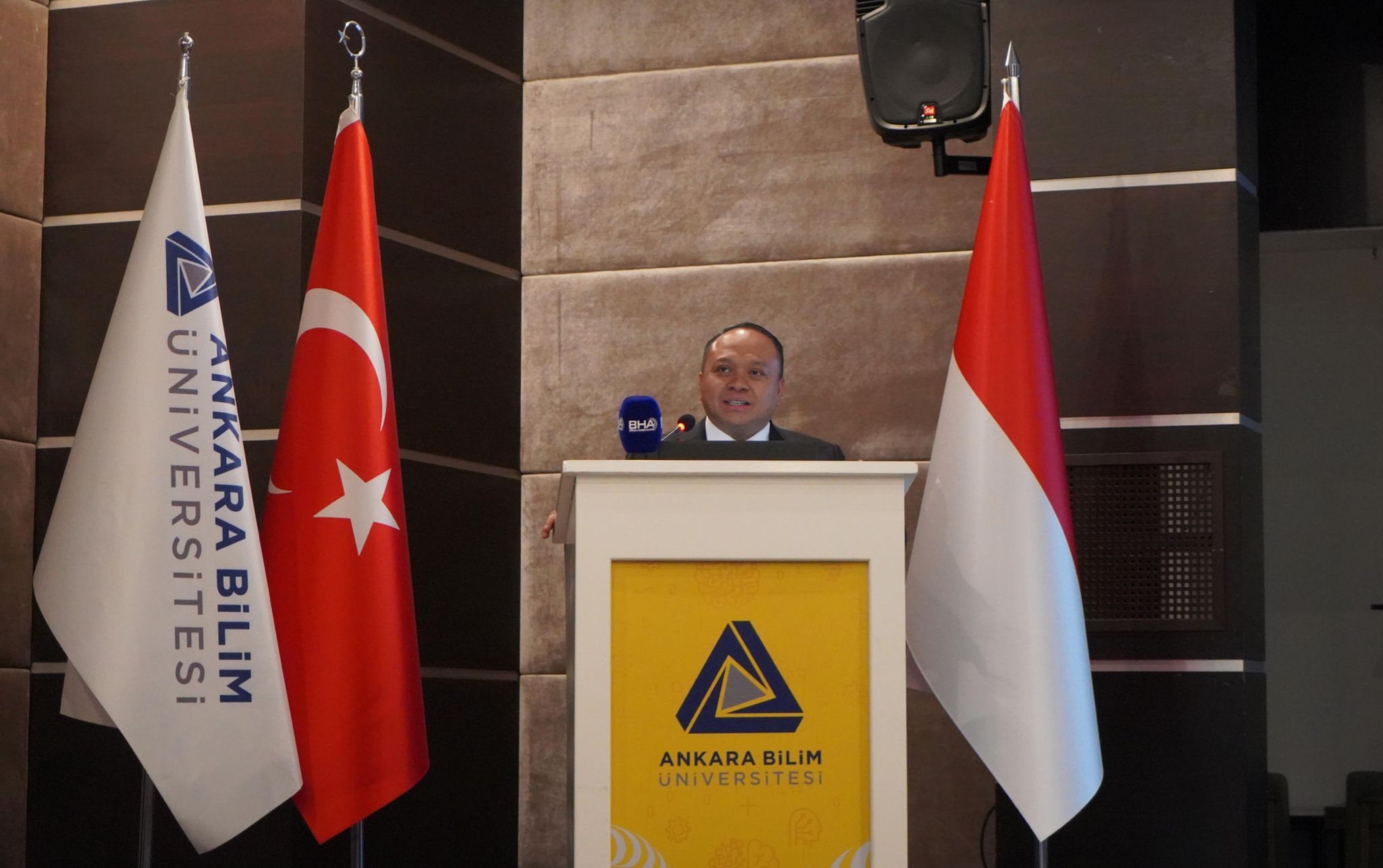 Ankara Bilim Üniversitesi’nde Ankara Dersi: Endonezya Büyükelçisi Purnama Türkiye-Endonezya ilişkilerini anlattı – Birlik Haber Ajansı