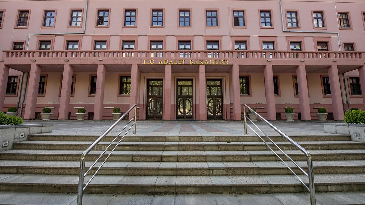 DEM Parti heyeti, Adalet Bakanı Yılmaz Tunç ile görüşmek üzere Adalet Bakanlığı’nda – Birlik Haber Ajansı