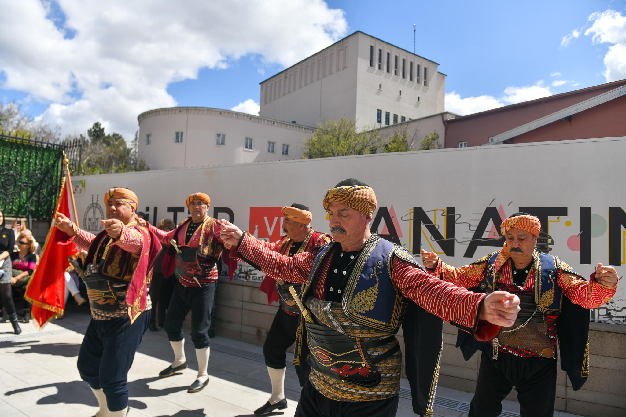 AKK’den ‘Ankara’nın Çiğdem Toyu’ etkinliği: Bozkırın zarif incisi çiğdem çiçeği sanat ve pilavla buluştu – Birlik Haber Ajansı
