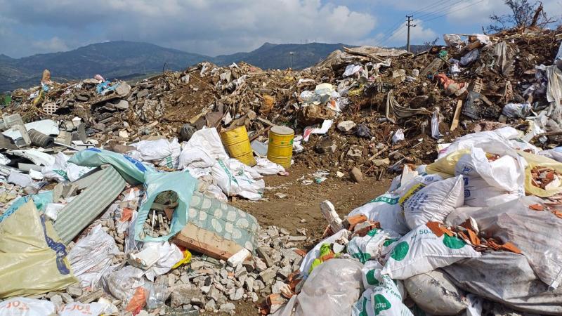 Bayraklı Belediyesi’ne açık alana çöp dökmekten ceza: 3,7 milyon lira – Birlik Haber Ajansı