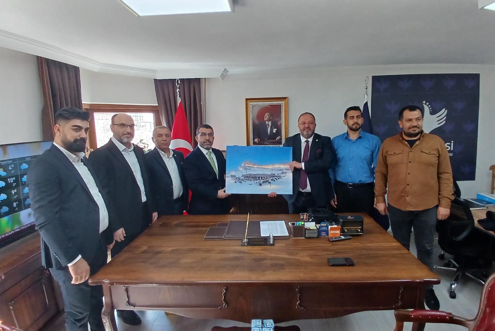 Kars Milletvekili Çalkın’dan Türkiye’nin Sesi Altınçağ Partisi’ne ziyaret… – Birlik Haber Ajansı