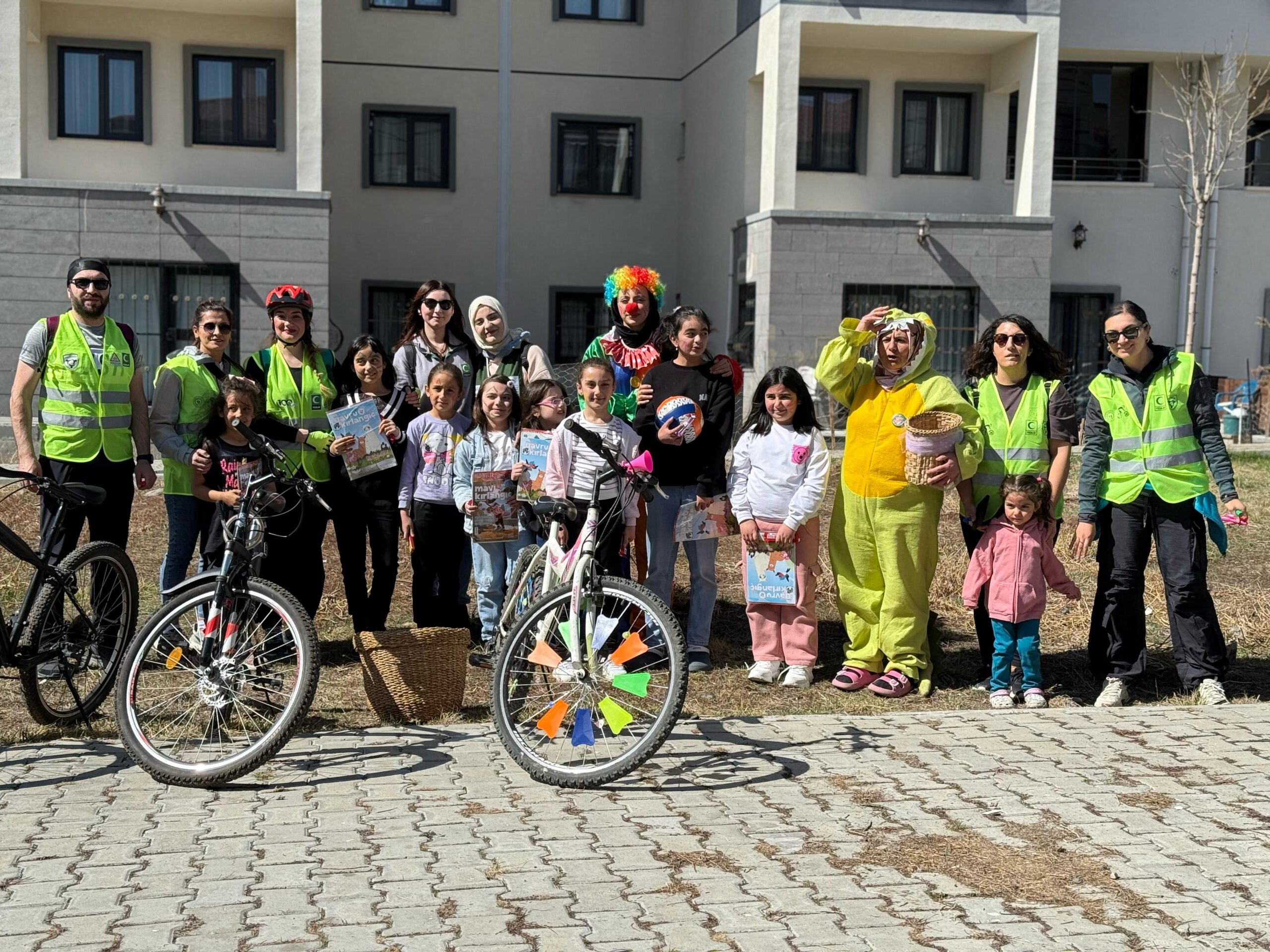 Kars Yeşilay Şubesi, bisiklet turu etkinliği düzenledi – Birlik Haber Ajansı