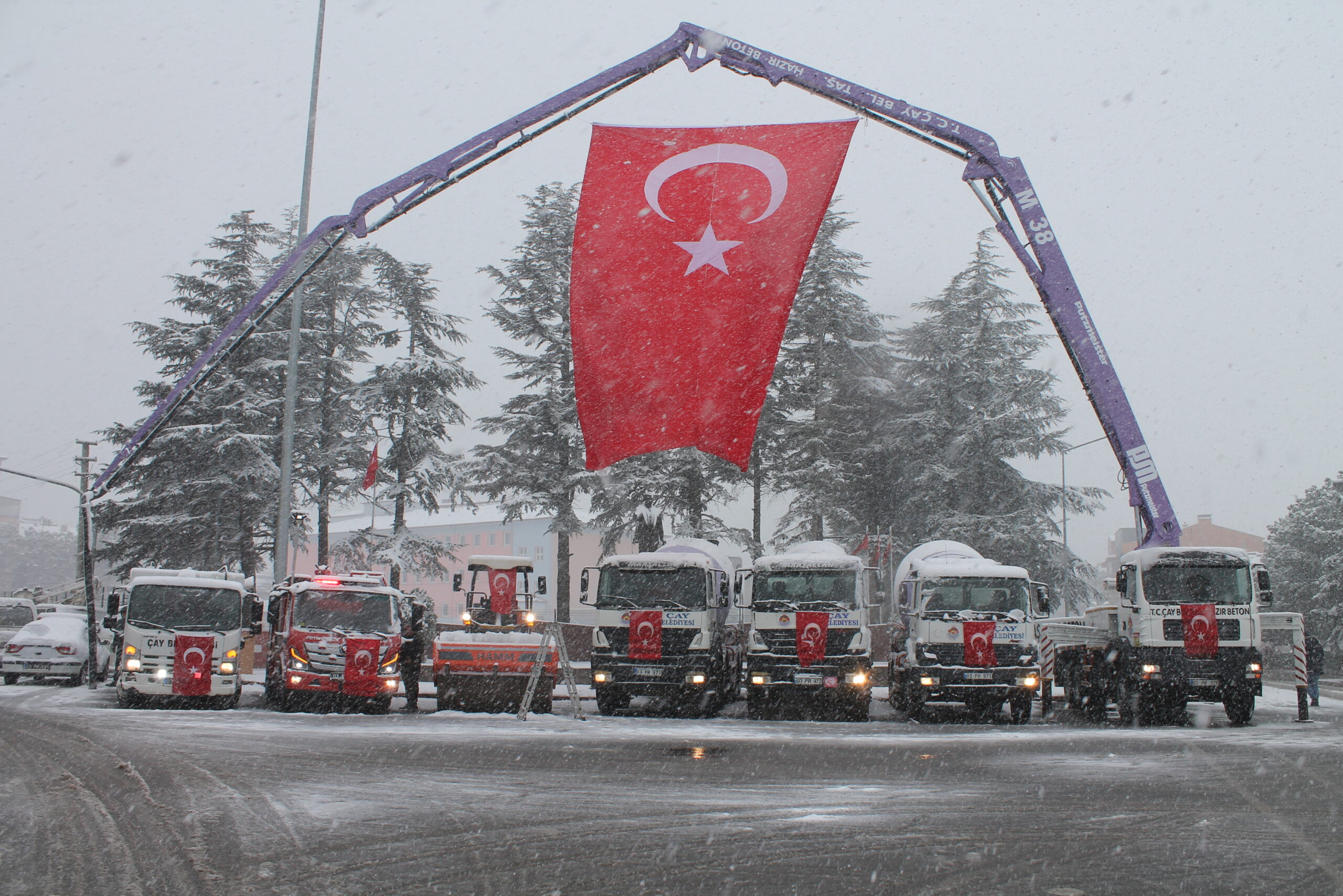 Çay Belediyesi yeni araçlar için tören düzenledi – Birlik Haber Ajansı
