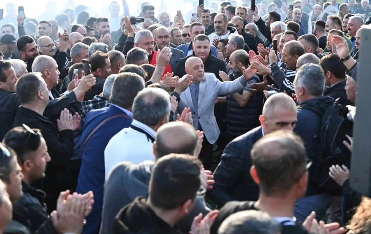 Hizmet-İş’ten Antalya çıkartması – Birlik Haber Ajansı