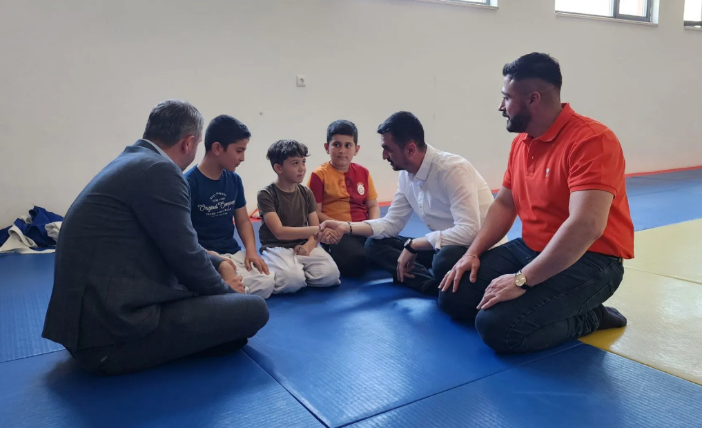 Burdur’da bin kişilik Bucak Kapalı Spor Salonu, gençler için hazır – Birlik Haber Ajansı