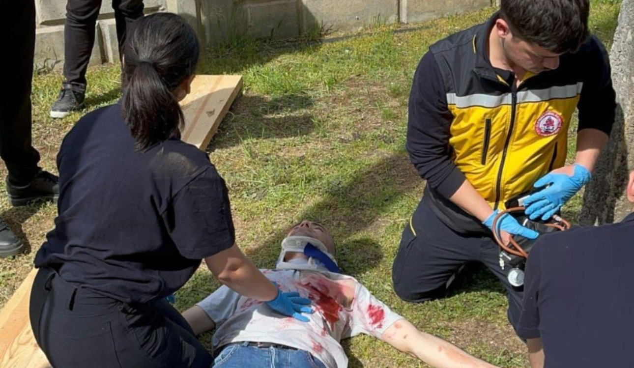 Paramedik öğrencileri, dakikalarla yarıştı – Birlik Haber Ajansı