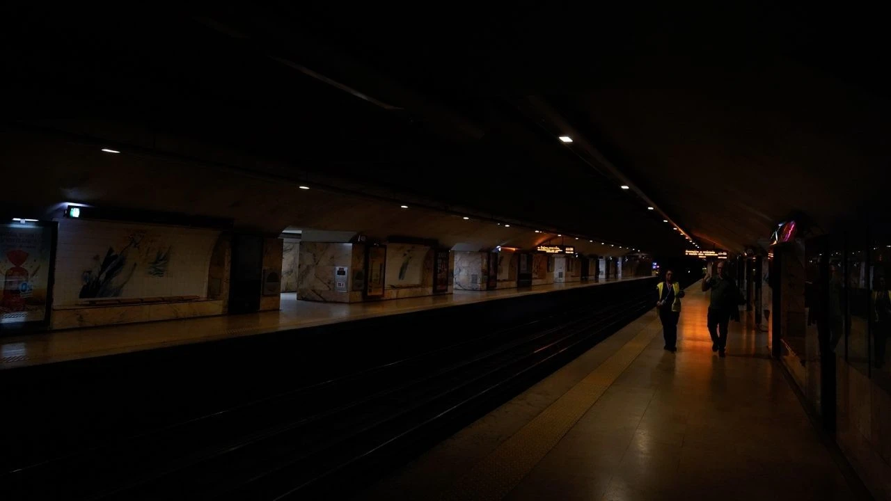 İspanya ve Portekiz’i elektriksiz bırakan kesintinin nedeni hâlâ netlik kazanmadı – Birlik Haber Ajansı