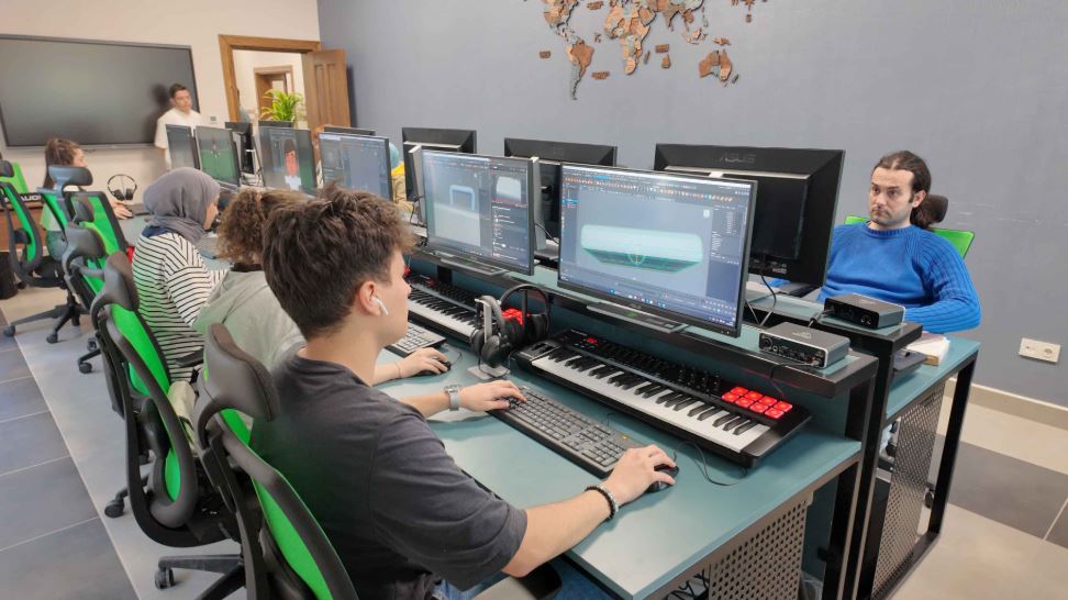 Kocaeli Halkevi’nde gençlere eğitim – Birlik Haber Ajansı