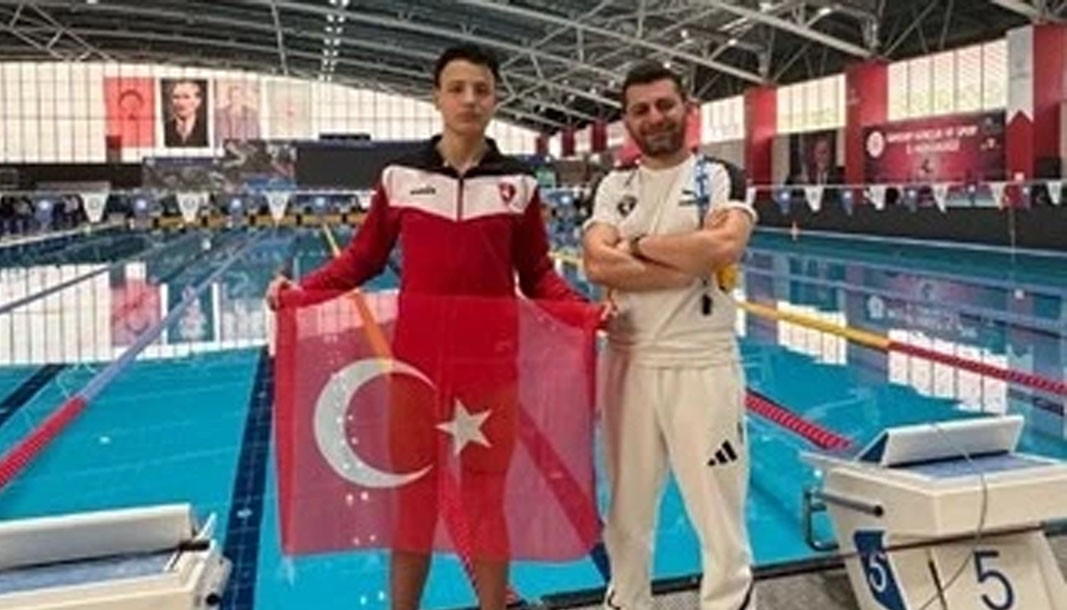 Denizlili yüzücüden Türkiye Şampiyonluğu – Birlik Haber Ajansı