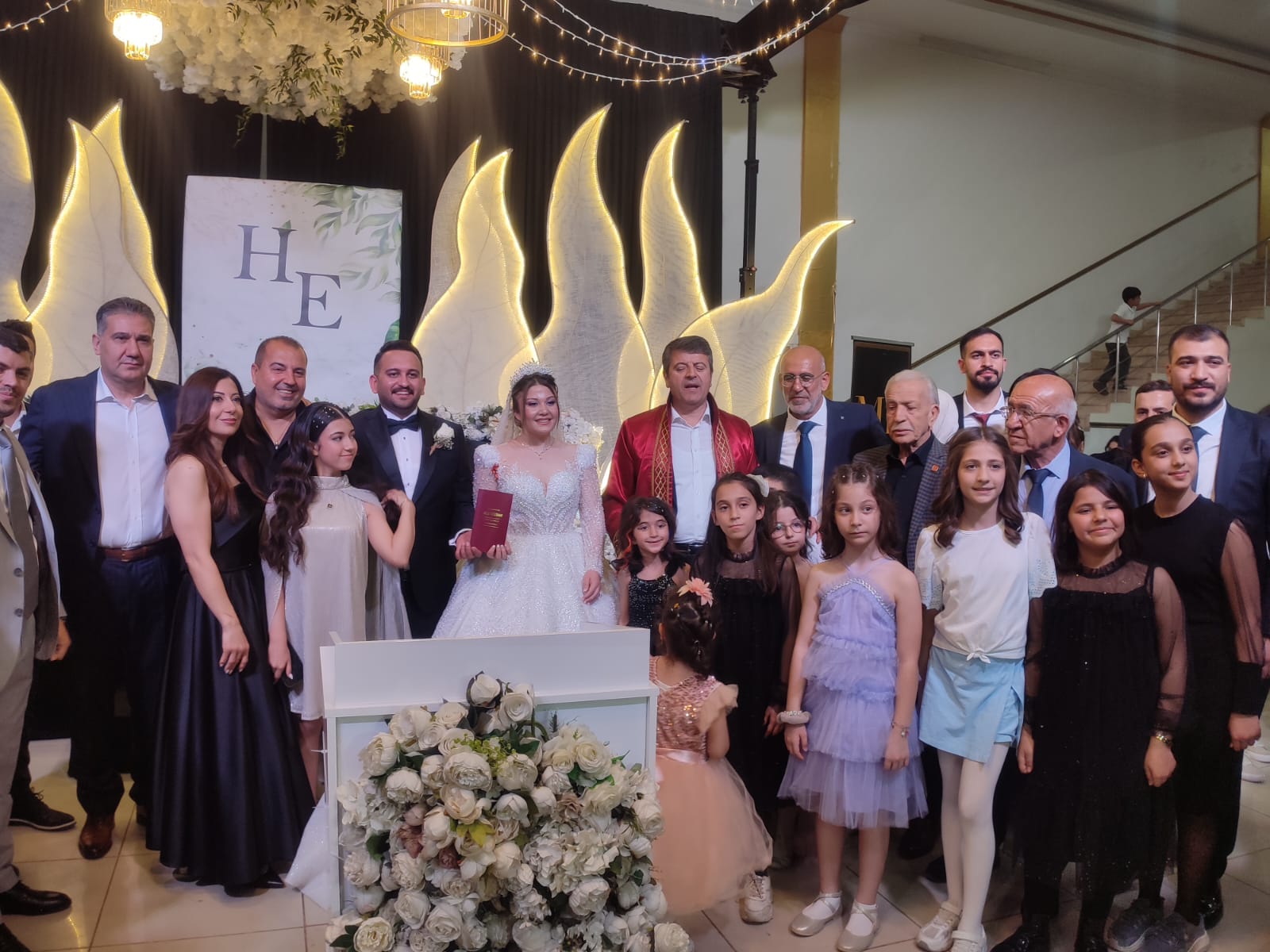 Türkiye bu düğünü konuşuyor: Adıyamanlı köklü aileler Öztürk ve İlik aileleri dünür oldu – Birlik Haber Ajansı