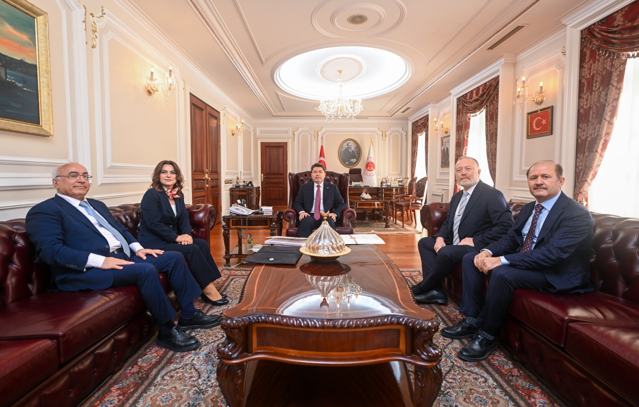 Bakan Tunç ve DEM Parti görüşmesi: ‘Terörsüz Türkiye’ sürecine ilişkin değerlendirmelerde bulunduk – Birlik Haber Ajansı