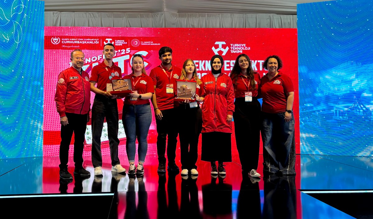 TEKNOFEST KKTC’de ÇOMÜ rüzgârı: AquaVio takımı “Ticarileştirme Potansiyeli Ödülü”nü kazandı – Birlik Haber Ajansı