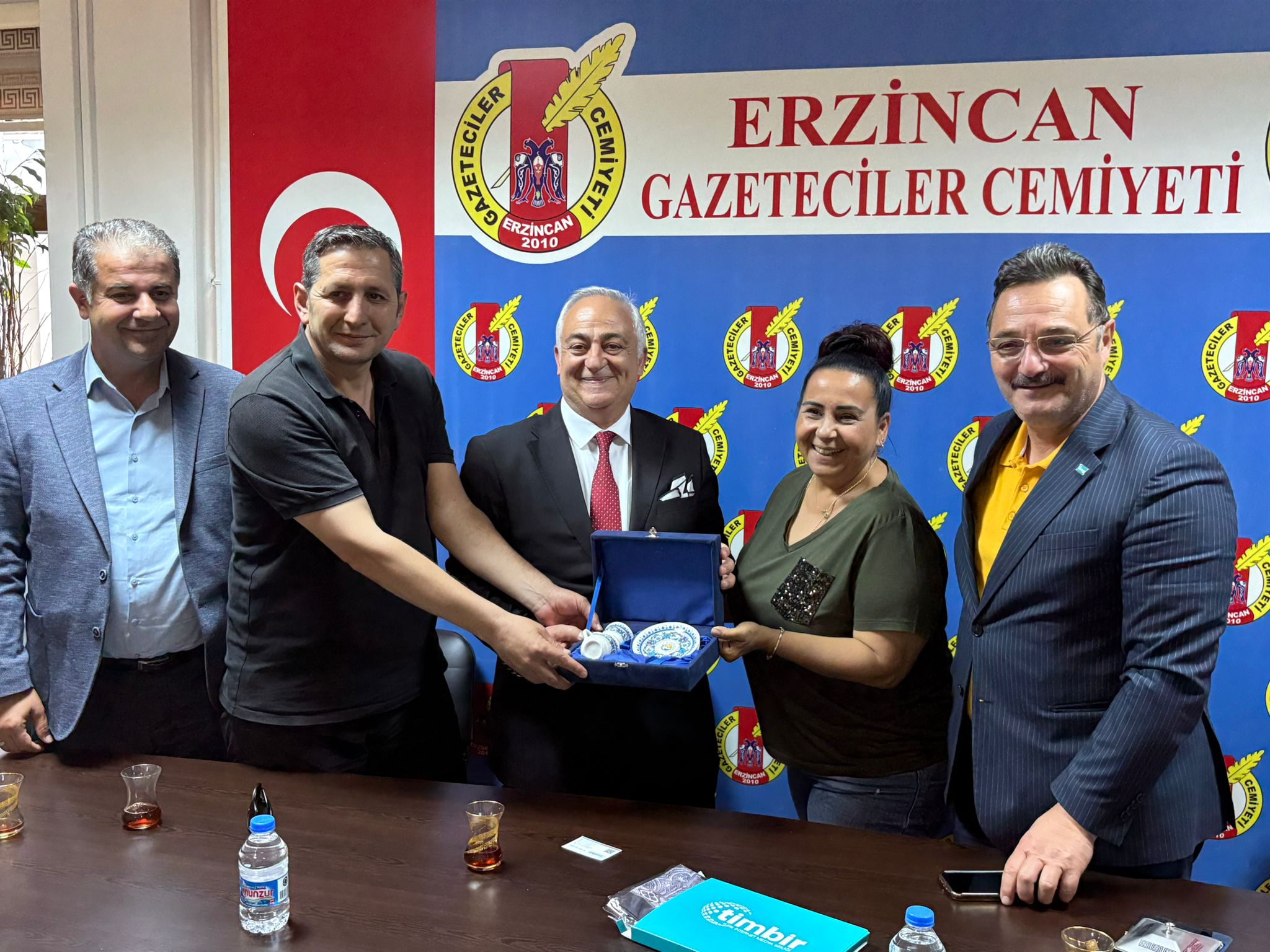 TİMBİR’den Erzincan Gazeteciler Cemiyetine ziyaret: ‘Yerel medya için ortak çözüm zamanı’ – Birlik Haber Ajansı