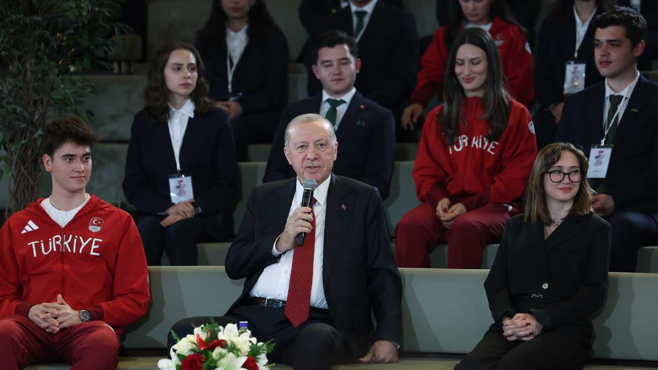 Cumhurbaşkanı Erdoğan: “Yeni anayasayı siz gençlerle birlikte inşa edeceğiz” – Birlik Haber Ajansı