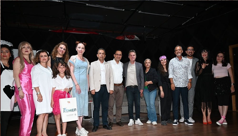 “Uyandığım Dünya” büyük alkış topladı – Birlik Haber Ajansı