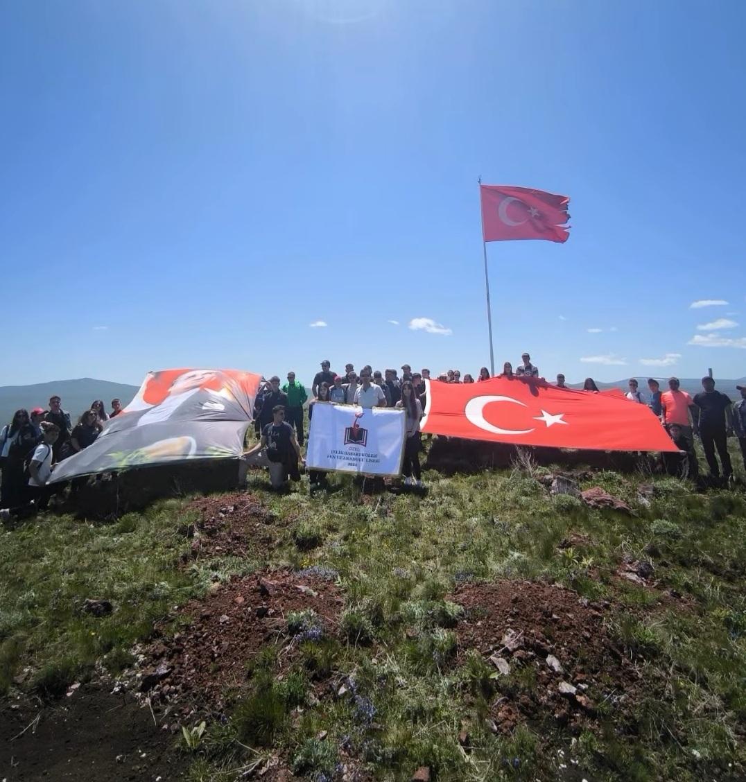 Kars Özel Çelik Başarı öğrencileri Yahni Dağı’nda doğayla buluştu – Birlik Haber Ajansı
