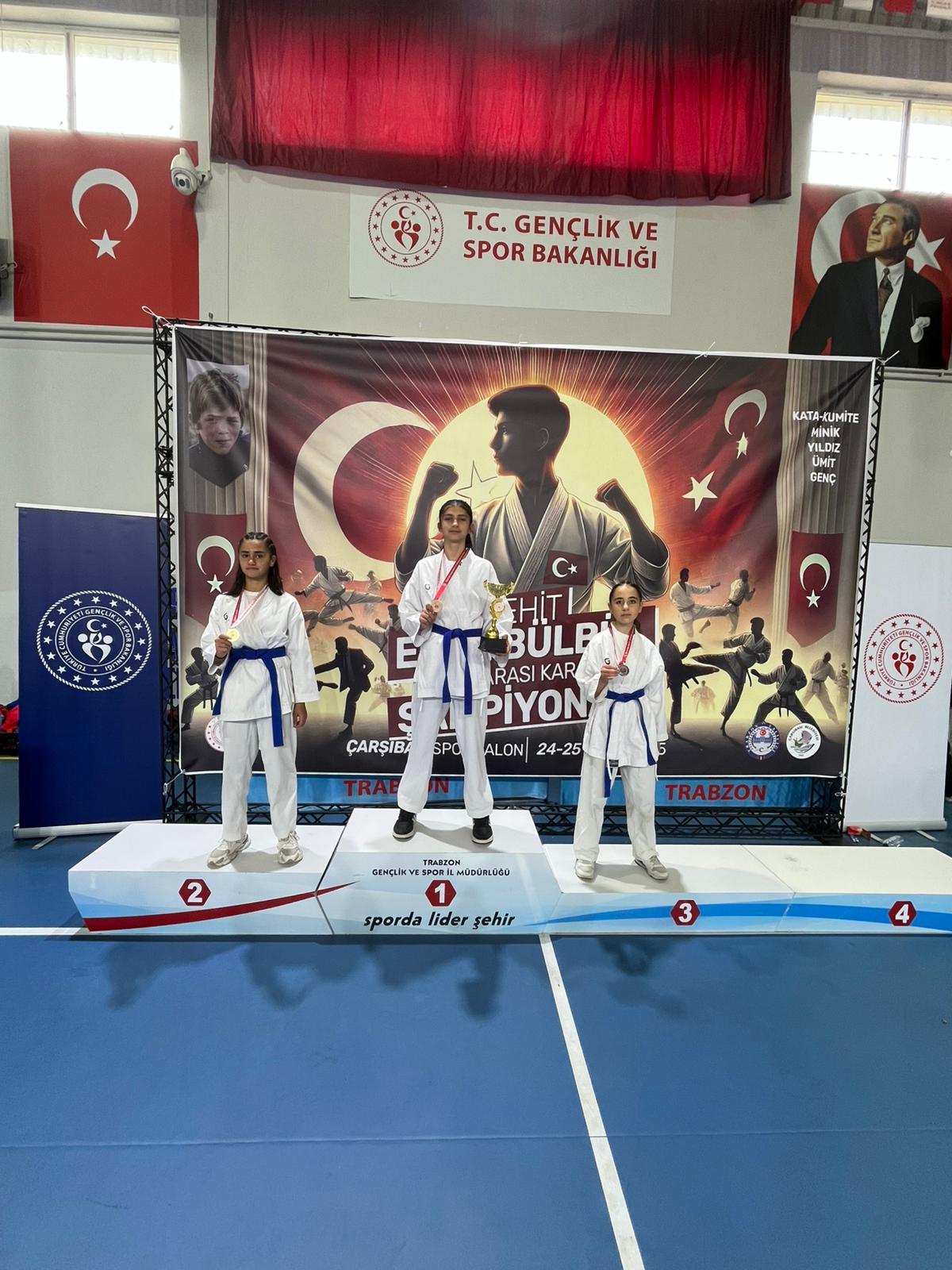 Şehit Eren Bülbül İllerarası Karate Şampiyonası’nda büyük başarı! – Birlik Haber Ajansı