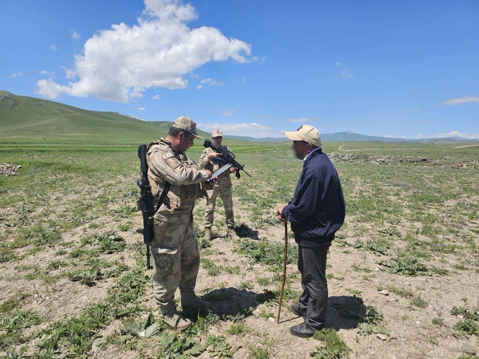 Kars’ta huzur ve güven uygulamasında 480 kök kenevir ele geçirildi – Birlik Haber Ajansı