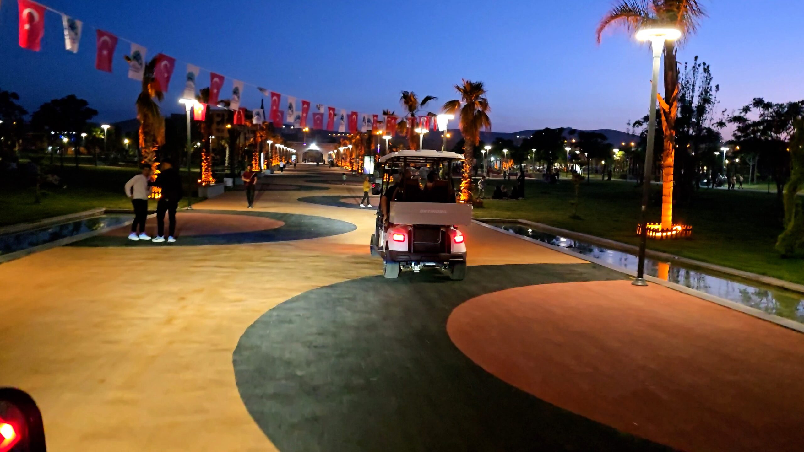 Eyyübiye Millet Bahçesi’nde golf araçları hizmete sunuldu – Birlik Haber Ajansı