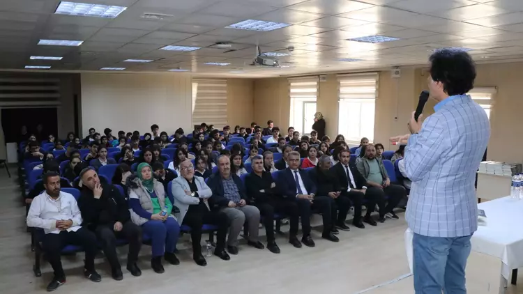 Hakan Taş’tan gençlere ilham veren kariyer hikâyesi – Birlik Haber Ajansı