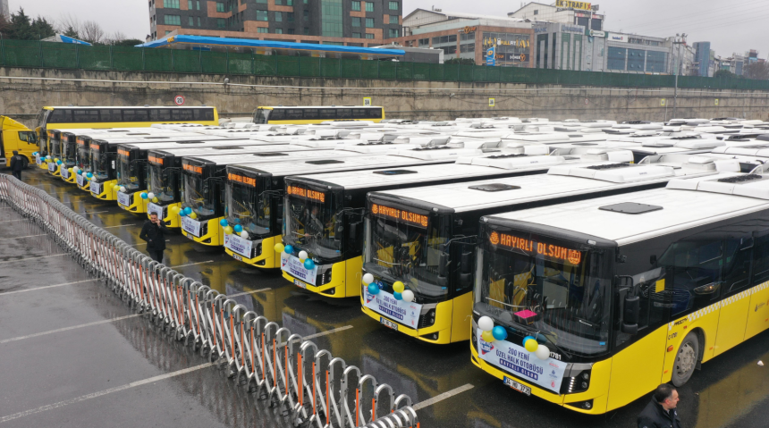 İstanbul’da özel halk otobüsleri kontak kapattı: Duraklarda yoğunluk yaşanıyor – Birlik Haber Ajansı