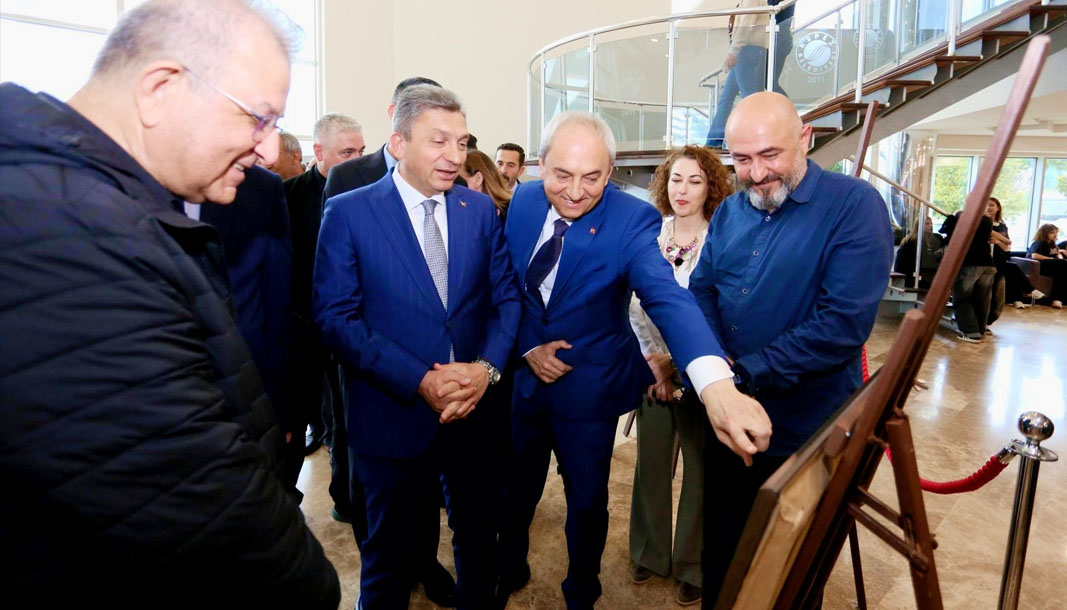 Mesut Kocagöz: “Sanat bir toplumun aynasıdır” – Birlik Haber Ajansı