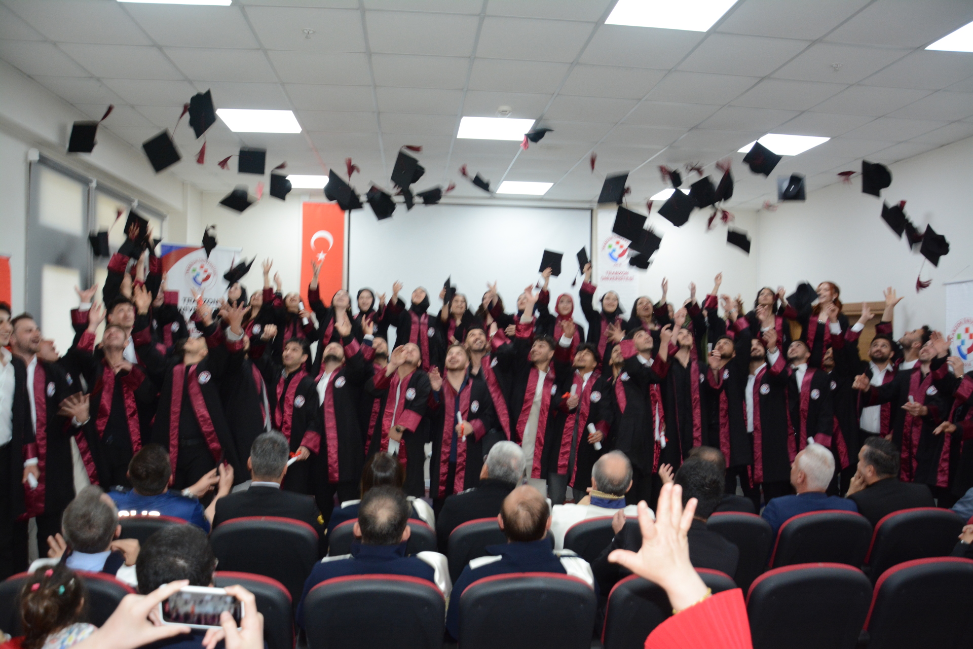 Şalpazarı MYO 4.mezunlarından 47 öğrenci kep sevinci yaşadı – Birlik Haber Ajansı