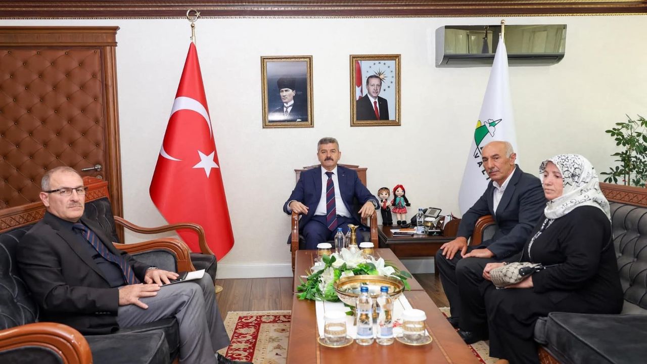 Artvin Valisi Ergün, şehit ailesini ağırladı – Birlik Haber Ajansı