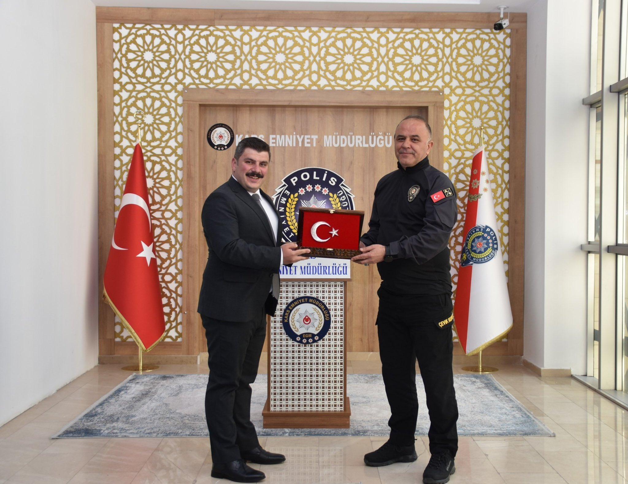 Vali Yardımcısı Muhammed Enes Çıkırık’tan Emniyet Müdürü Saka’ya veda ziyareti – Birlik Haber Ajansı