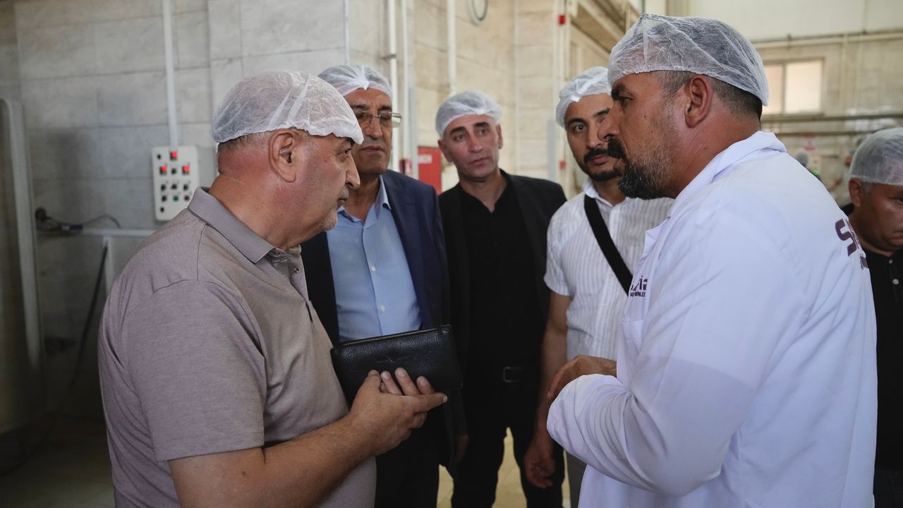 Azerbaycanlı iş insanlarından Kars’a çıkarma – Birlik Haber Ajansı