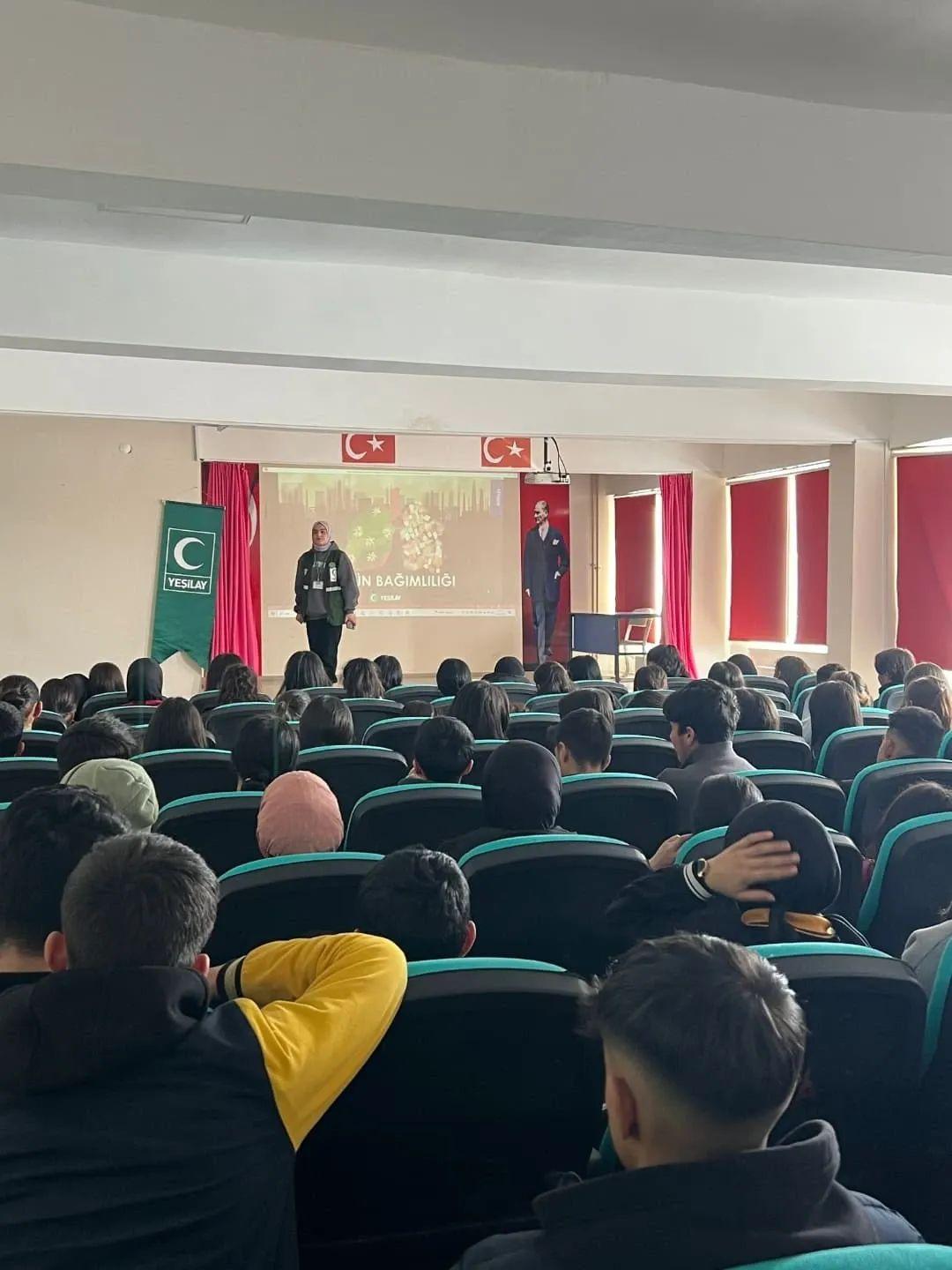 Yeşilay Kars Şubesi’nden Selim Anadolu Lisesi öğrencilerine farkındalık etkinliği – Birlik Haber Ajansı