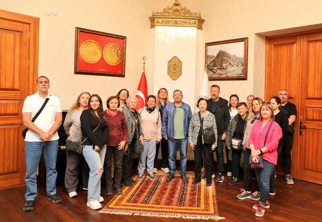 Kars Valisi Ziya Polat’tan misafirlere sıcak karşılama ve tarihi tanıtım – Birlik Haber Ajansı