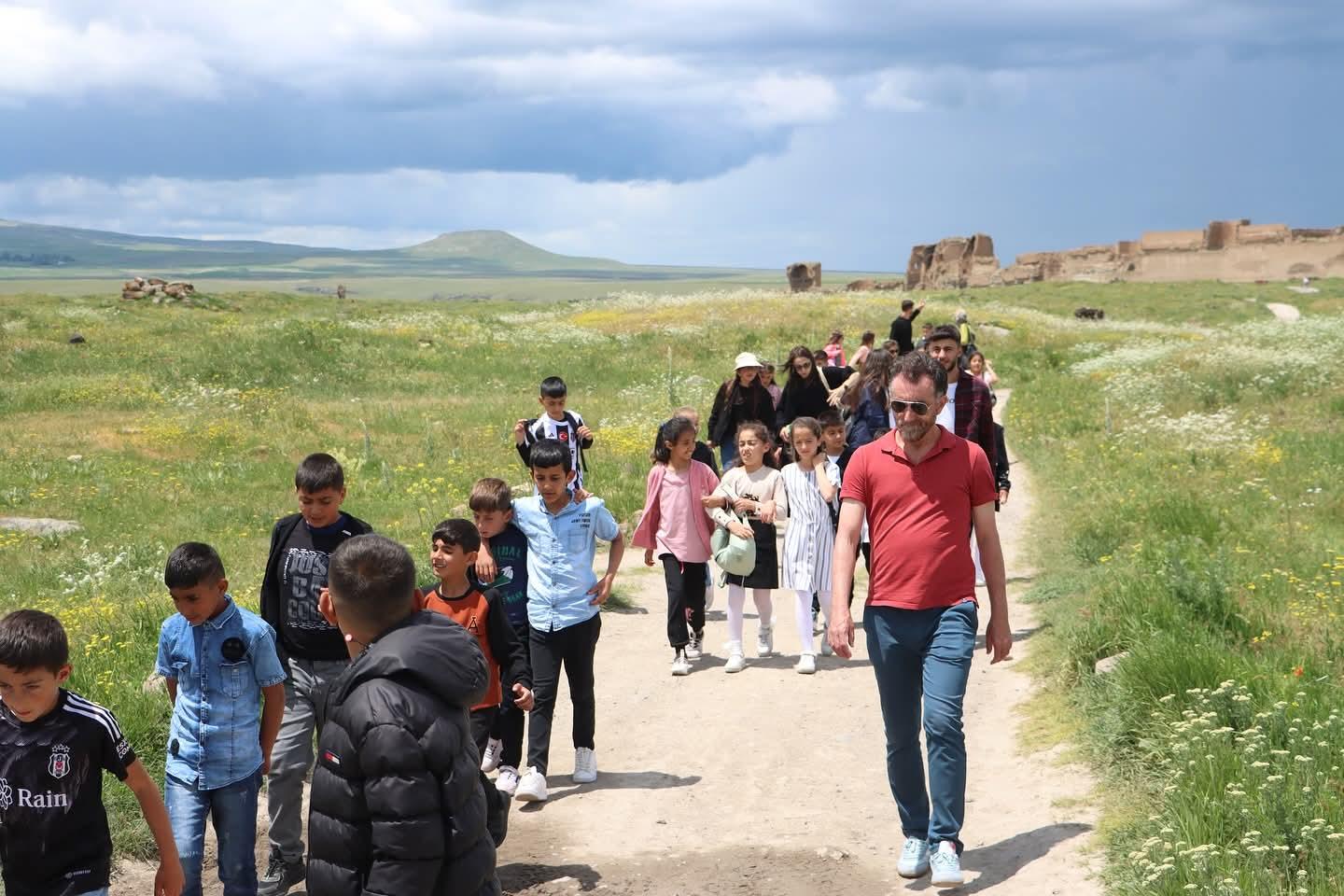 Ani Ören Yeri bayramda ziyaretçi akınına uğradı – Birlik Haber Ajansı