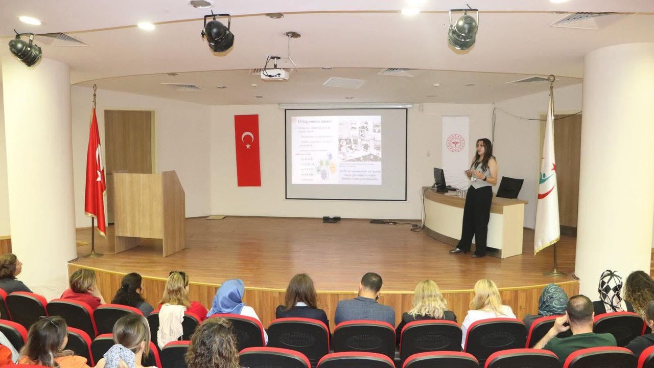 Kars Harakani Devlet Hastanesi’nde el hijyeni eğitimi düzenlendi – Birlik Haber Ajansı