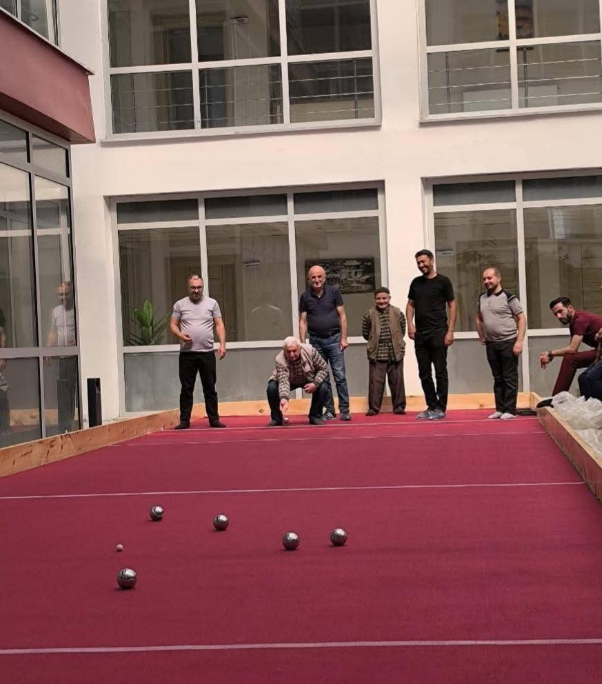 Kars’ta ulu çınarlar Bocce Sahası’nda ter döktü – Birlik Haber Ajansı