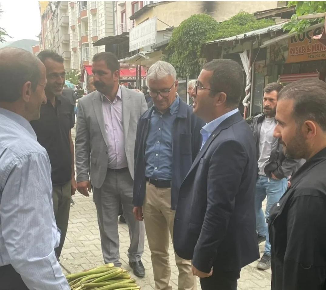 Kaymakam Okan Daştan’dan semt pazarına ziyaret: “Halkla iç içe, esnafa destek” – Birlik Haber Ajansı