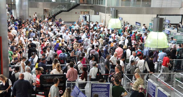 İstanbul’da havalimanları bayram mesaisinde – Birlik Haber Ajansı