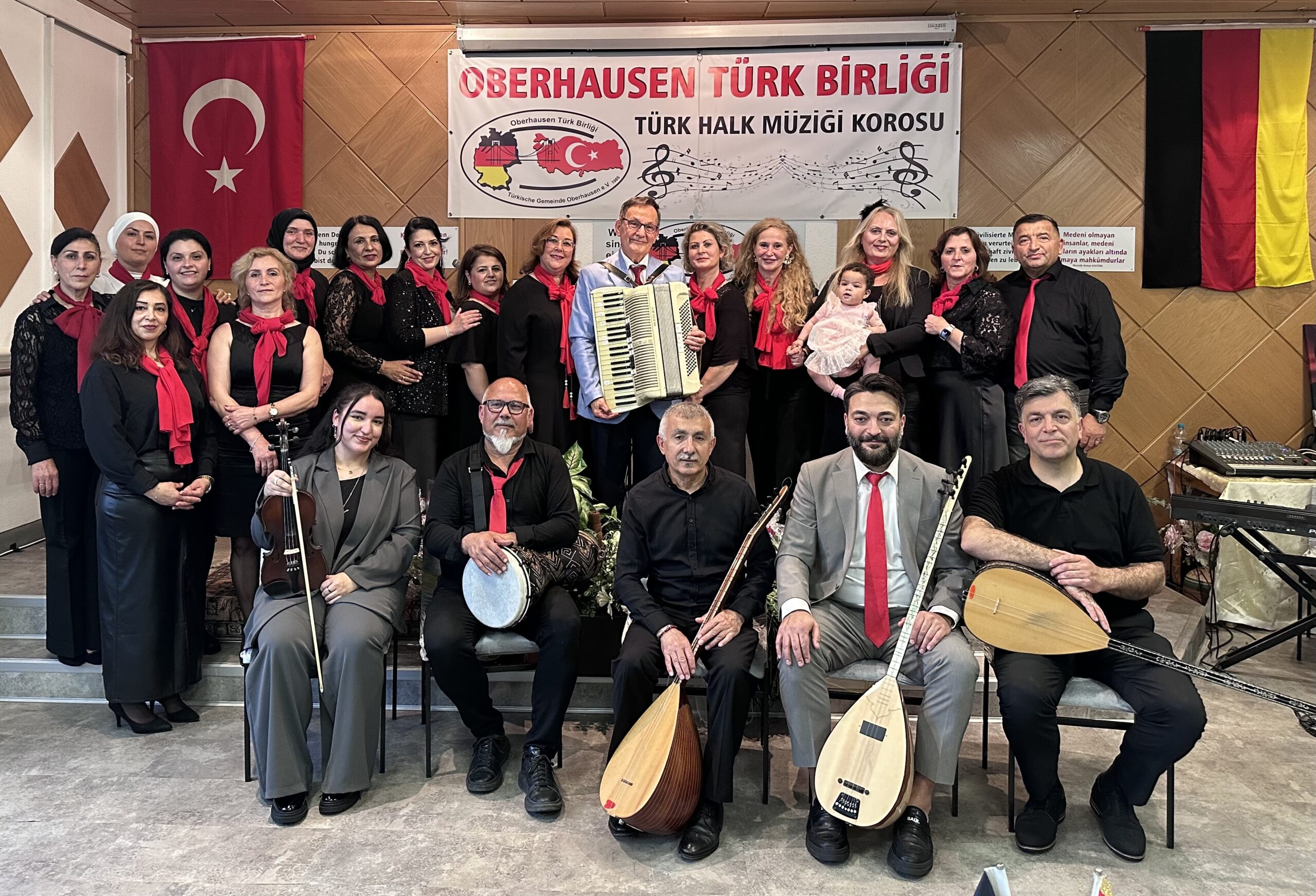 Oberhausen’de halk müziği coşkusu – Birlik Haber Ajansı