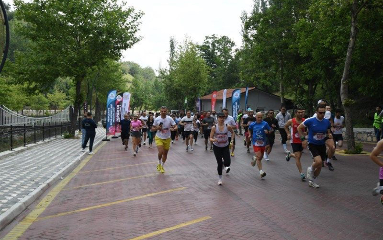 Gül için koştular, pedal çevirdiler – Birlik Haber Ajansı