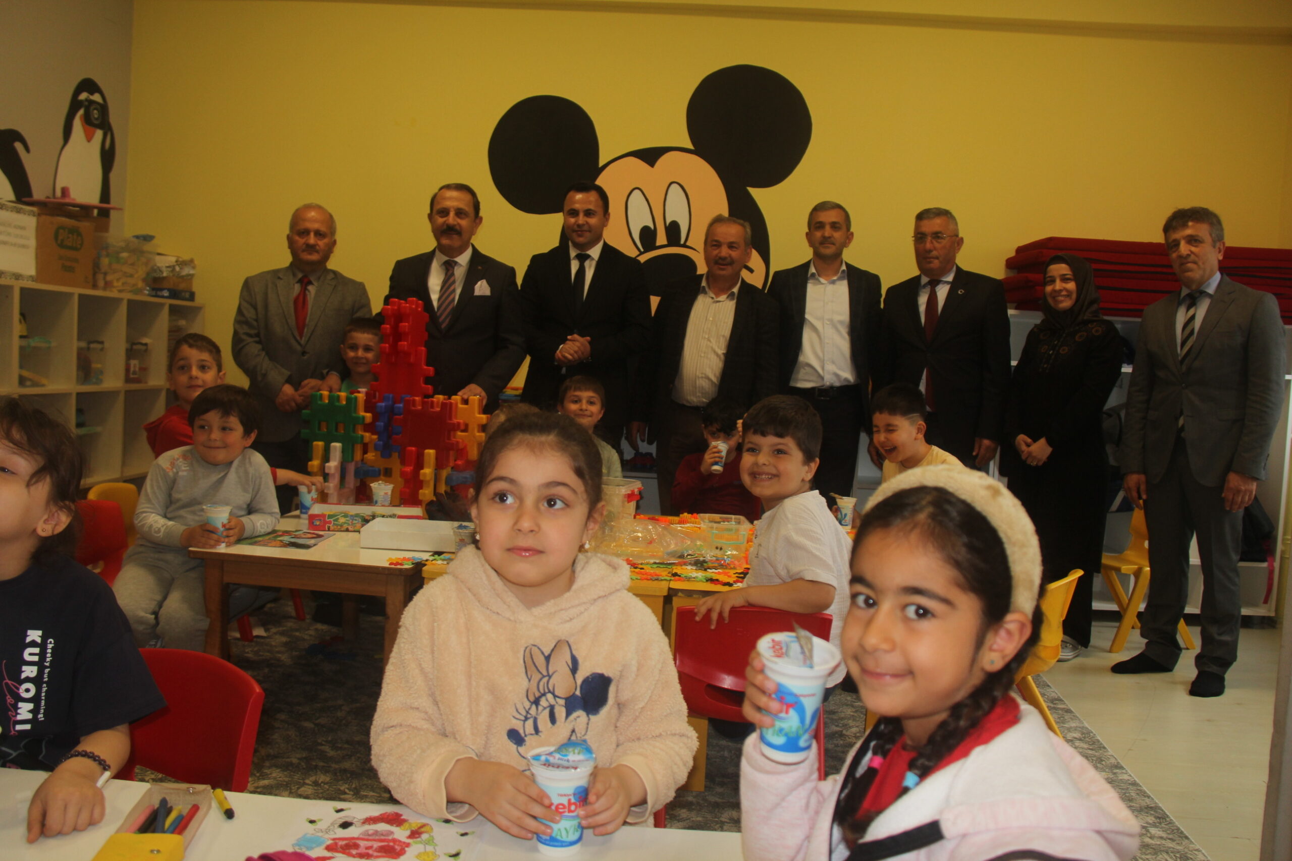 “Dünya Süt Günü” dolayısıyla bin 550 öğrenciye ayran dağıtıldı – Birlik Haber Ajansı