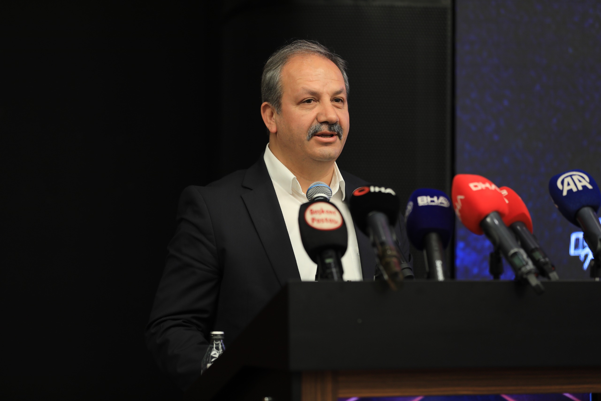 Sağlık-Sen: Hemşire ve ebelerin nöbet tutma sıklığı arttıkça iş kazası riski de artıyor – Birlik Haber Ajansı