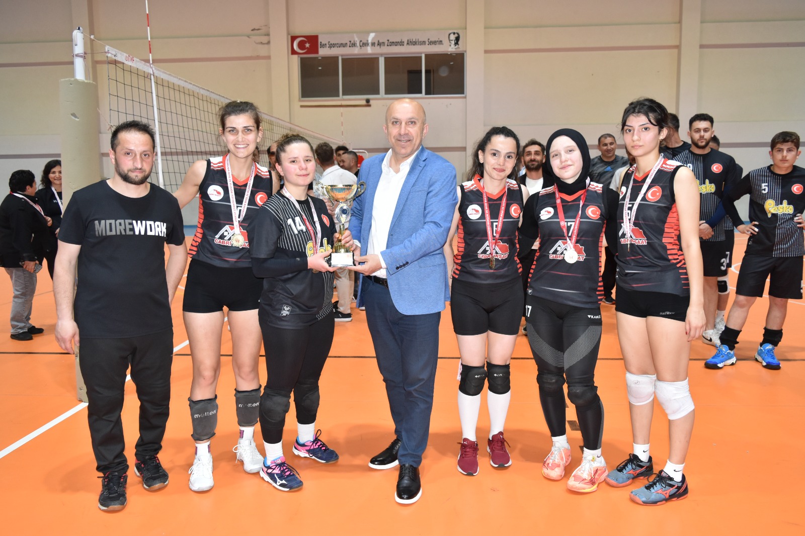 Voleybolun büyükleri belli oldu – Birlik Haber Ajansı