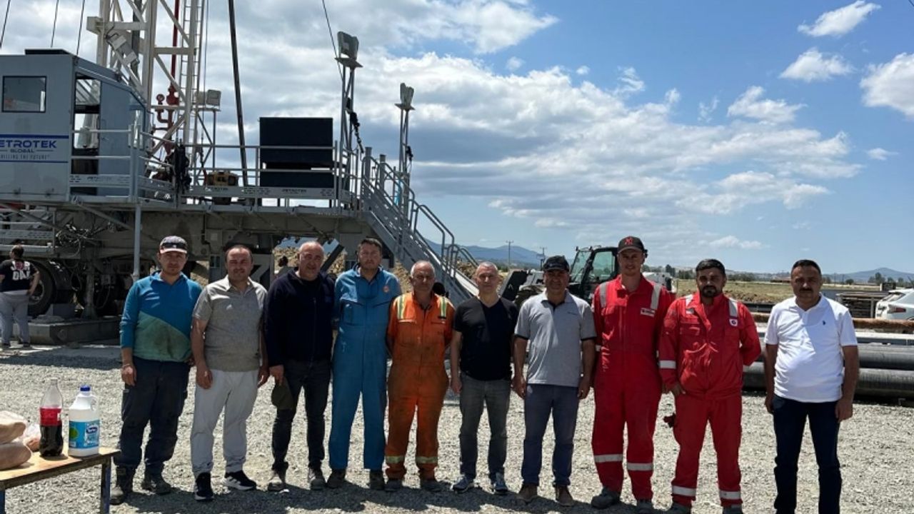 Demir, MTA Jeotermal Kampı’nda işçilerle bir araya geldi – Birlik Haber Ajansı