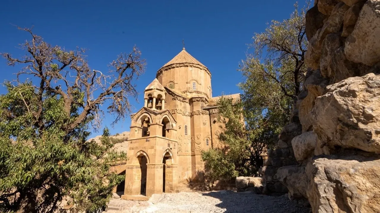 Van Kültür Yolu Yestivali sanatla başladı – Birlik Haber Ajansı