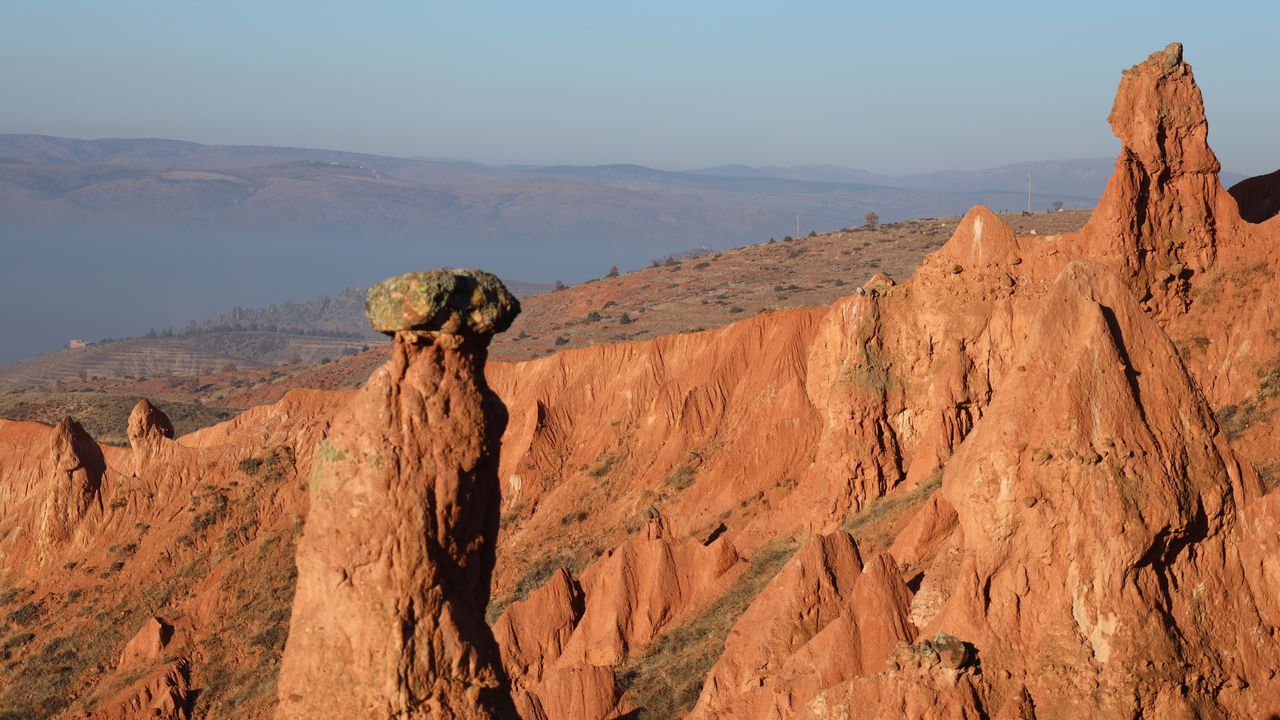 Nevşehir’e alternatif yeni rota: Kırmızı Peribacaları – Birlik Haber Ajansı