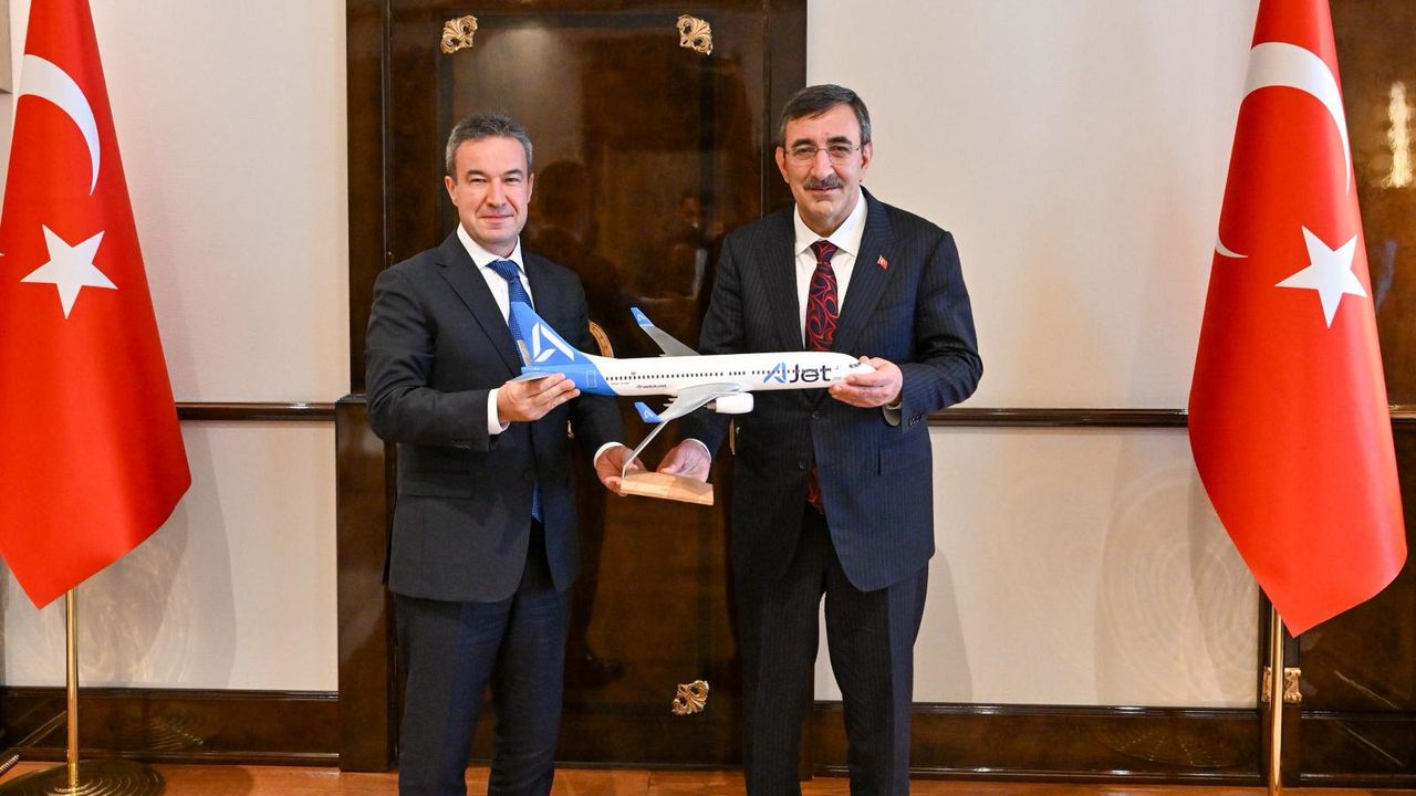 Cumhurbaşkanı Yardımcısı Cevdet Yılmaz, AJet Genel Müdürü Kerem Sarp’ı kabul etti – Birlik Haber Ajansı