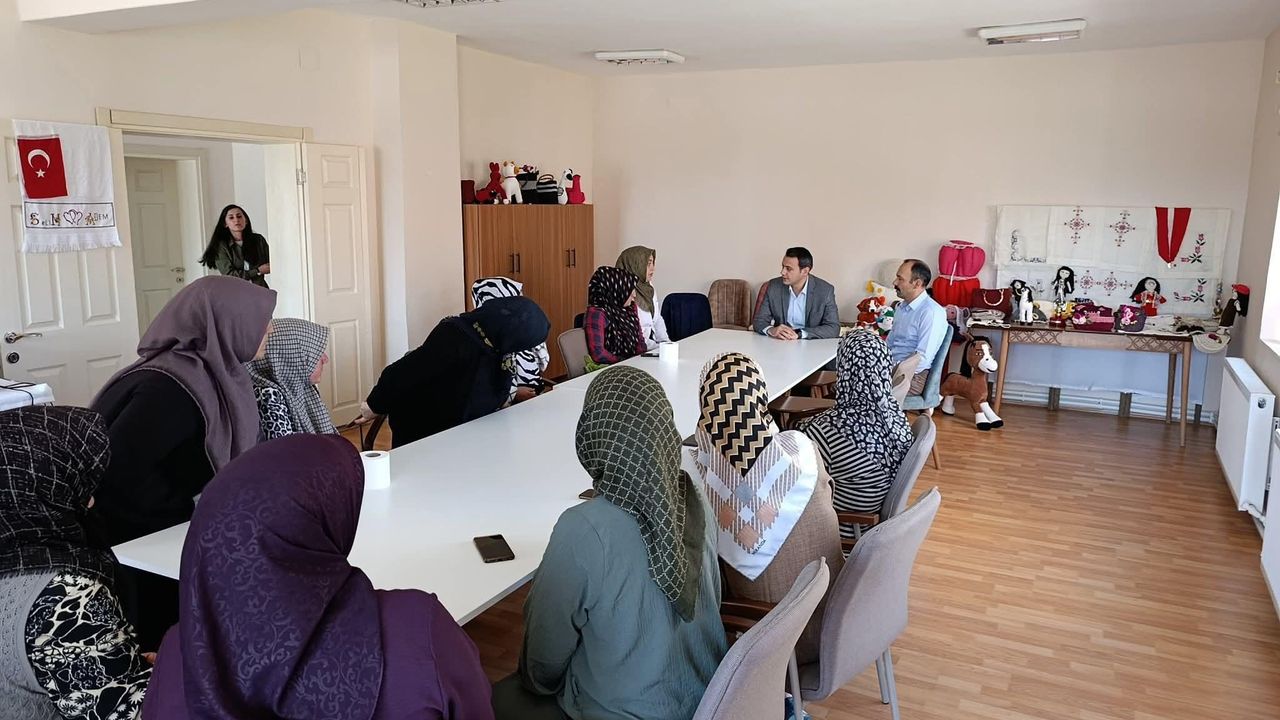 Kaymakam Mehmet Ali Semiz, ADEM kursiyerleriyle buluştu – Birlik Haber Ajansı