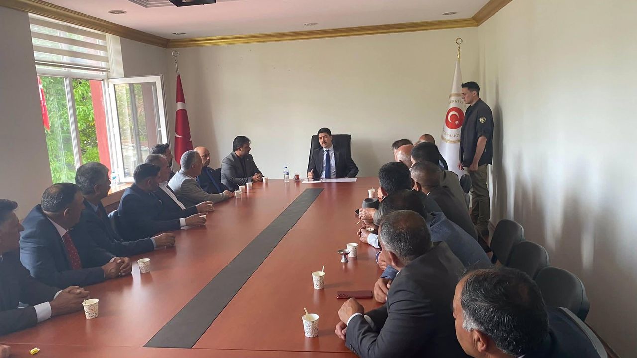 Digor İlçe Muhtarlarından Kaymakam Kahraman’a hayırlı olsun ziyareti – Birlik Haber Ajansı
