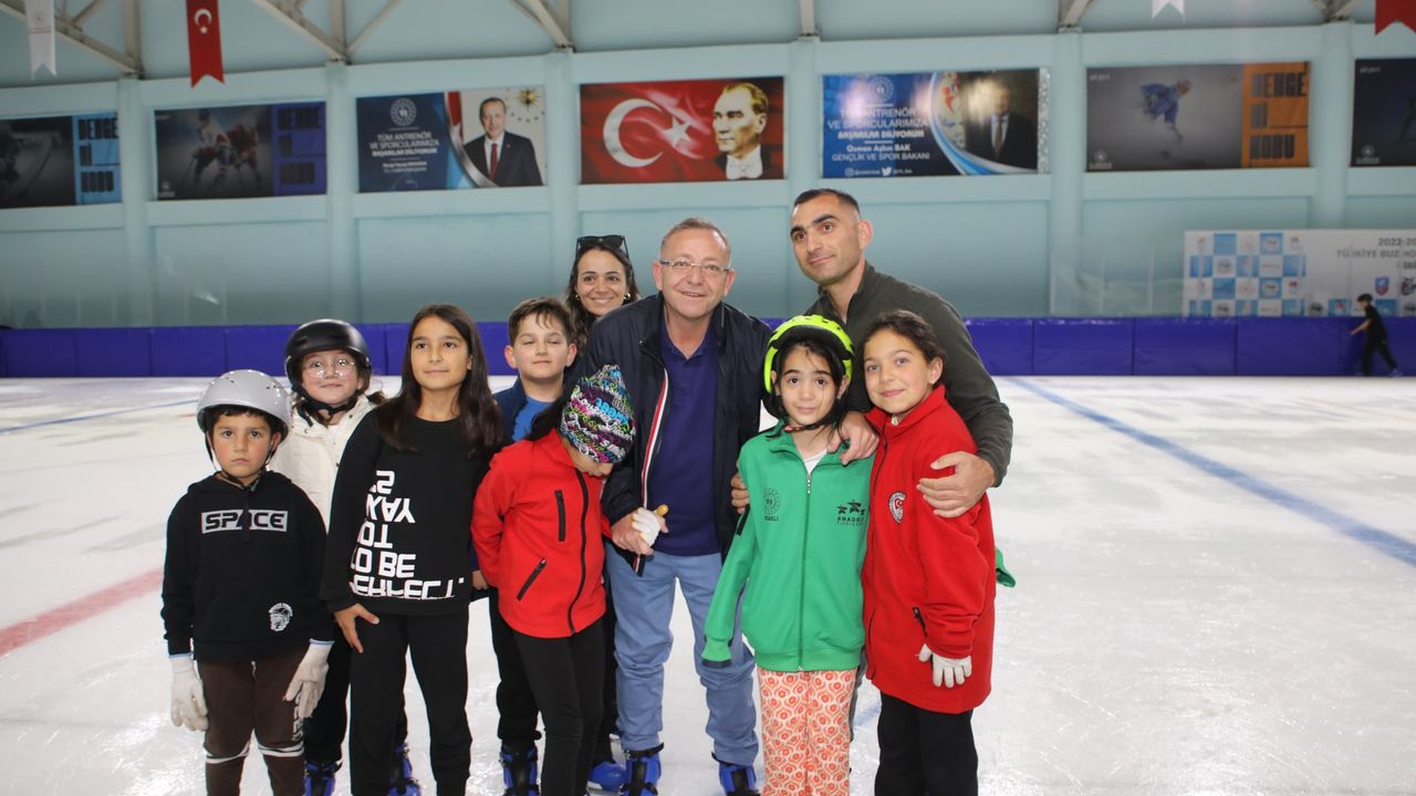 Vali Ziya Polat, Sürat Pateni etkinliğinde sporcularla bir araya geldi – Birlik Haber Ajansı