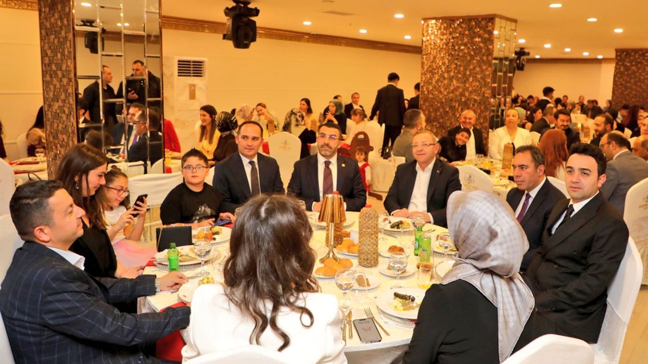 Kars’ta görev yerleri değişen hakim ve savcılara veda programı düzenlendi – Birlik Haber Ajansı